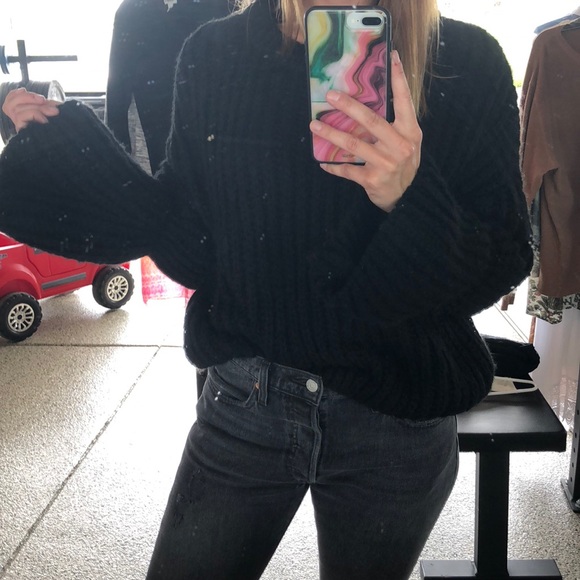 Chunky bell sleeve sweater. - Picture 2 of 4